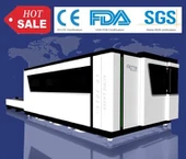 Machine de découpe laser à fibre de tôle avec couvercle entièrement fermé